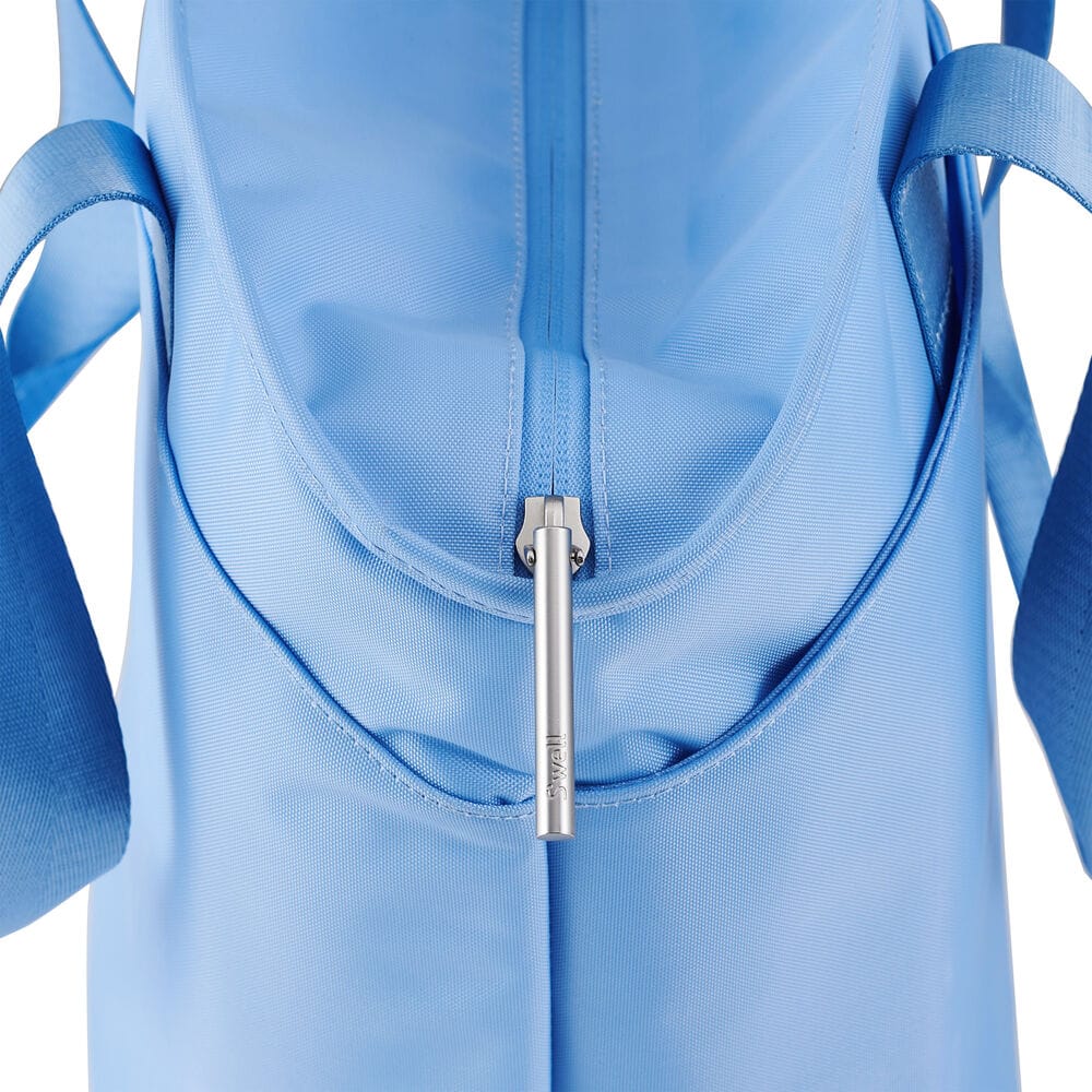 lunch-tote-f8 5341821_03-Swell-Lunch-Tote-Bag-Chambray-Blue-Zipper-Detail_8768.jpg