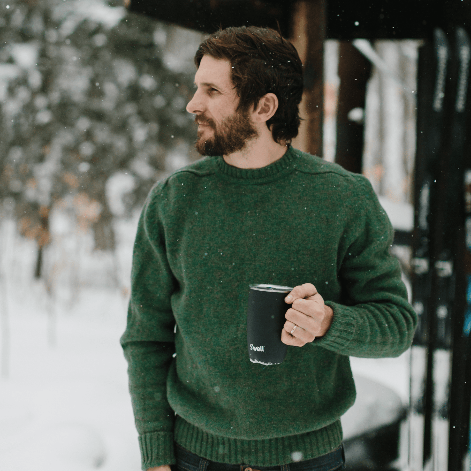 mug-16oz-r1 Swell-16oz-Mug-Onyx-Lifestyle.png