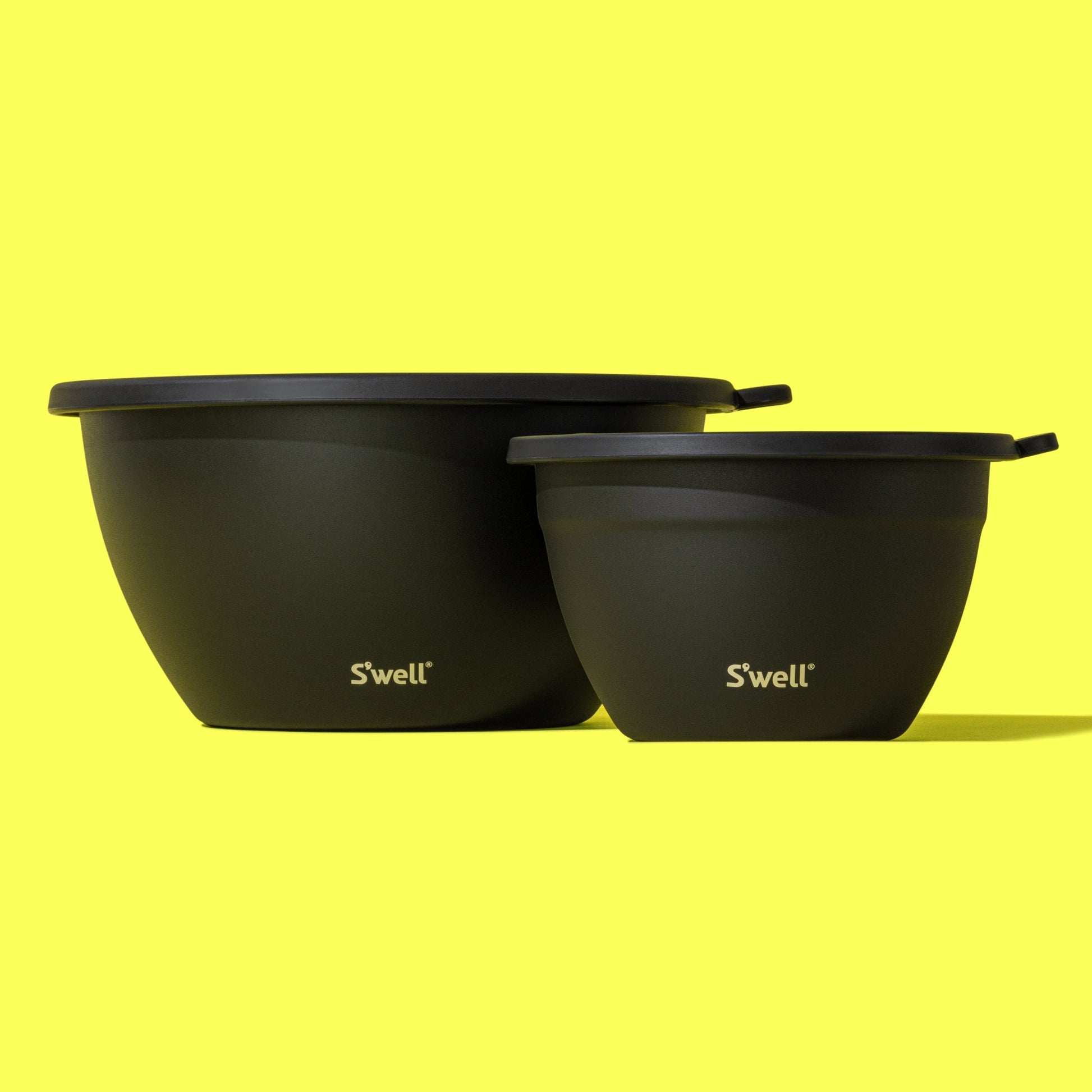 salad-bowl-kit-xl-184oz-o0 Swell-Onyx-Salad-Bowl-XL-Lifestyle.jpg