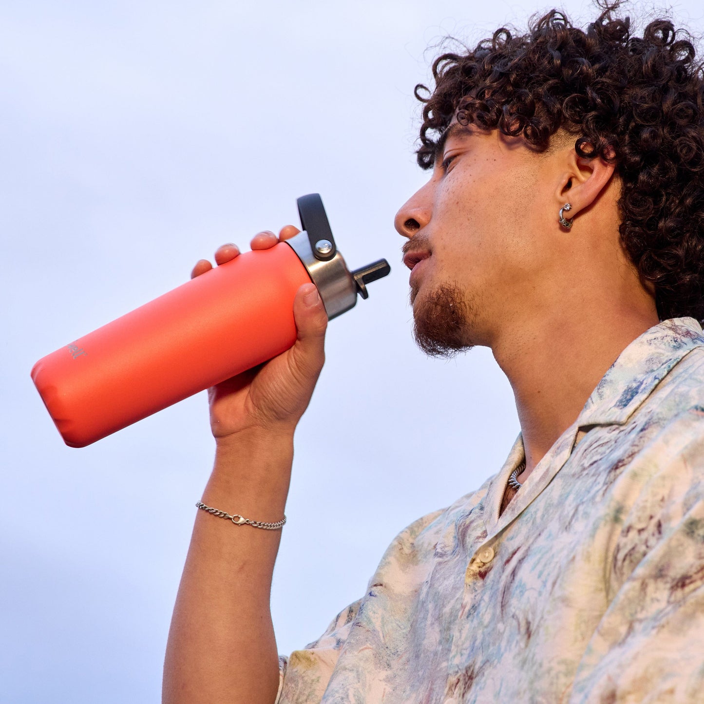 explorer-with-flip-straw-lid-24oz-m3 Swell-Radiant-Coral-Explorer.jpg