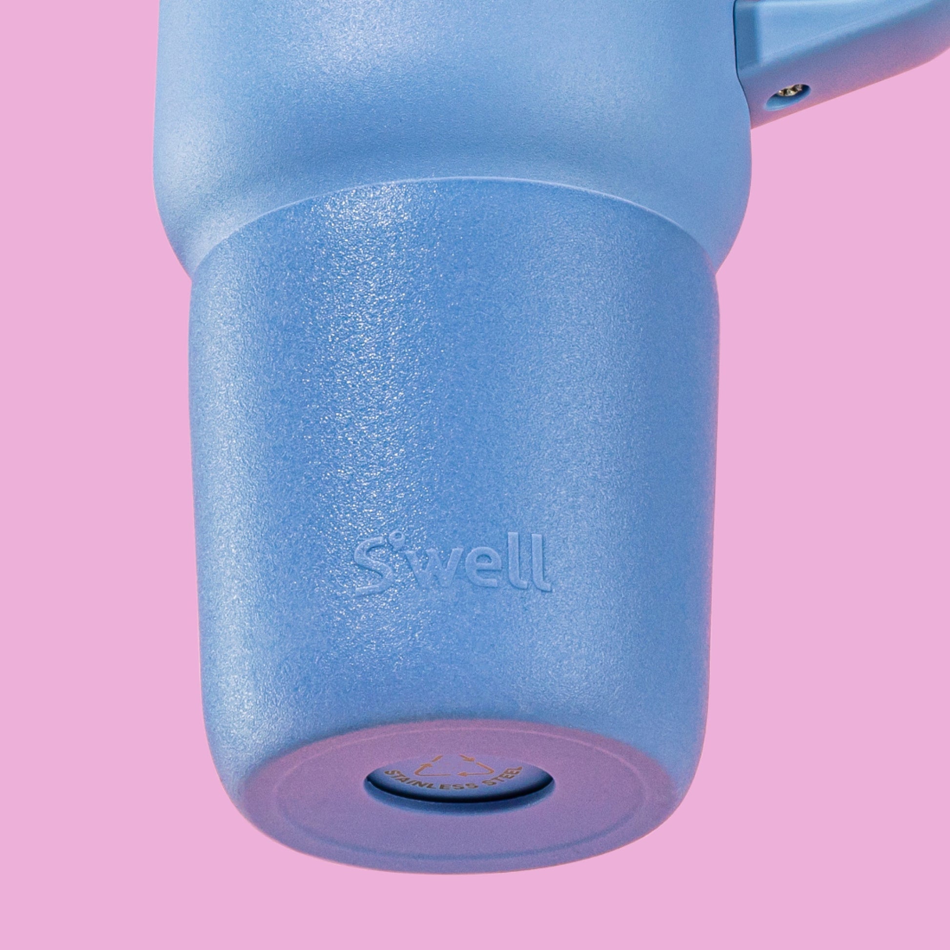 30oz-tumbler-xl-bumper-q8 Swell-Tumbler-XL-Bumper-Blue-30oz-Alt.jpg